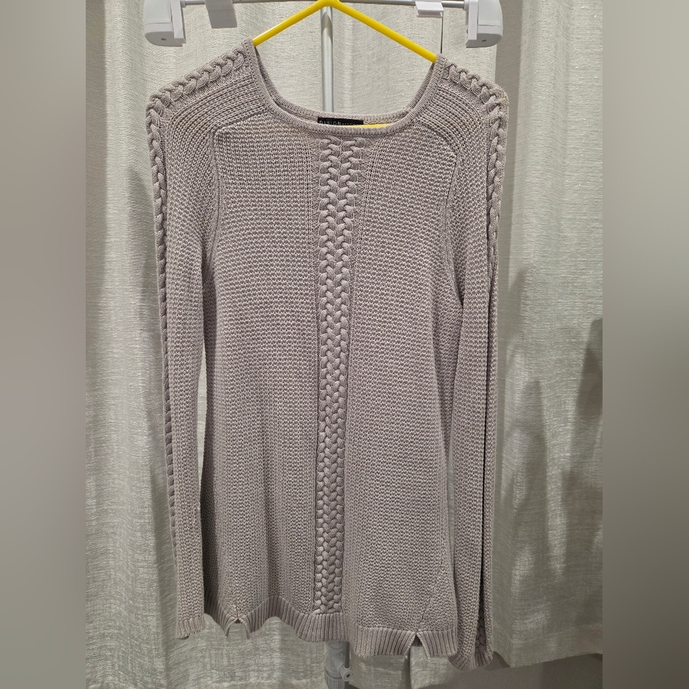 Design History Light Gray Knit Top